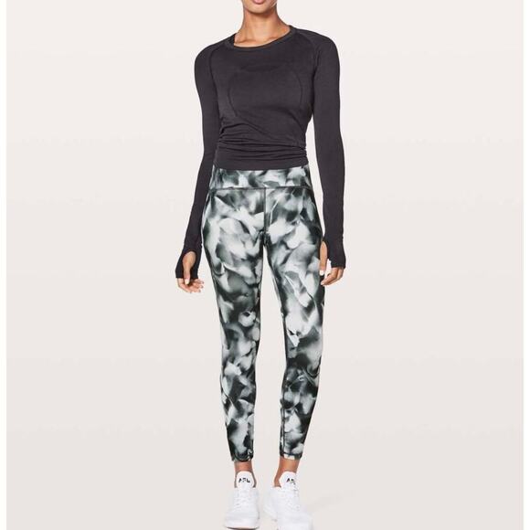 Lululemon Train Times 7/8 Pant In Blush Blossom Alpine White / Black Size 4 - Picture 1 of 11